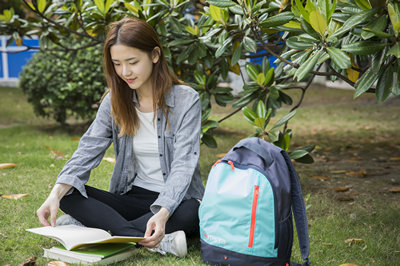對外經濟貿易大學在職研究生招生學院