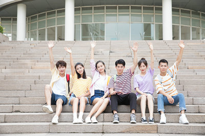 對外經(jīng)濟(jì)貿(mào)易大學(xué)在職研究生