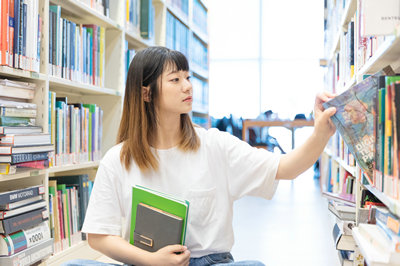 對外經(jīng)濟貿(mào)易大學在職研究生 對外經(jīng)濟貿(mào)易大學在職研究生