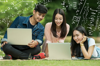 對(duì)外經(jīng)濟(jì)貿(mào)易大學(xué)在職研究生